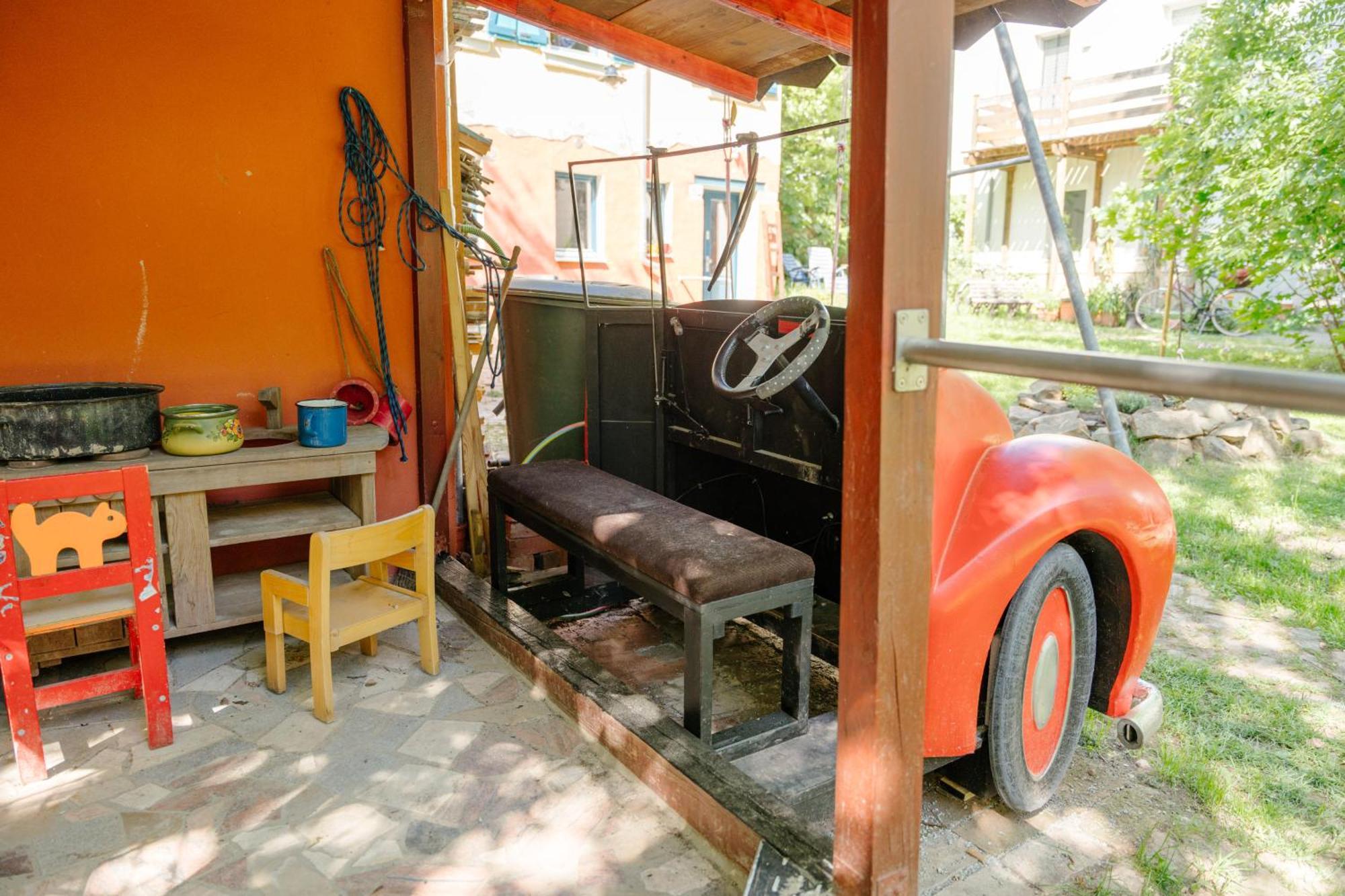 The Upholstery Tinyhouse Deluxe Eco Chalet Kreativ Citynah Chemnitz Dış mekan fotoğraf