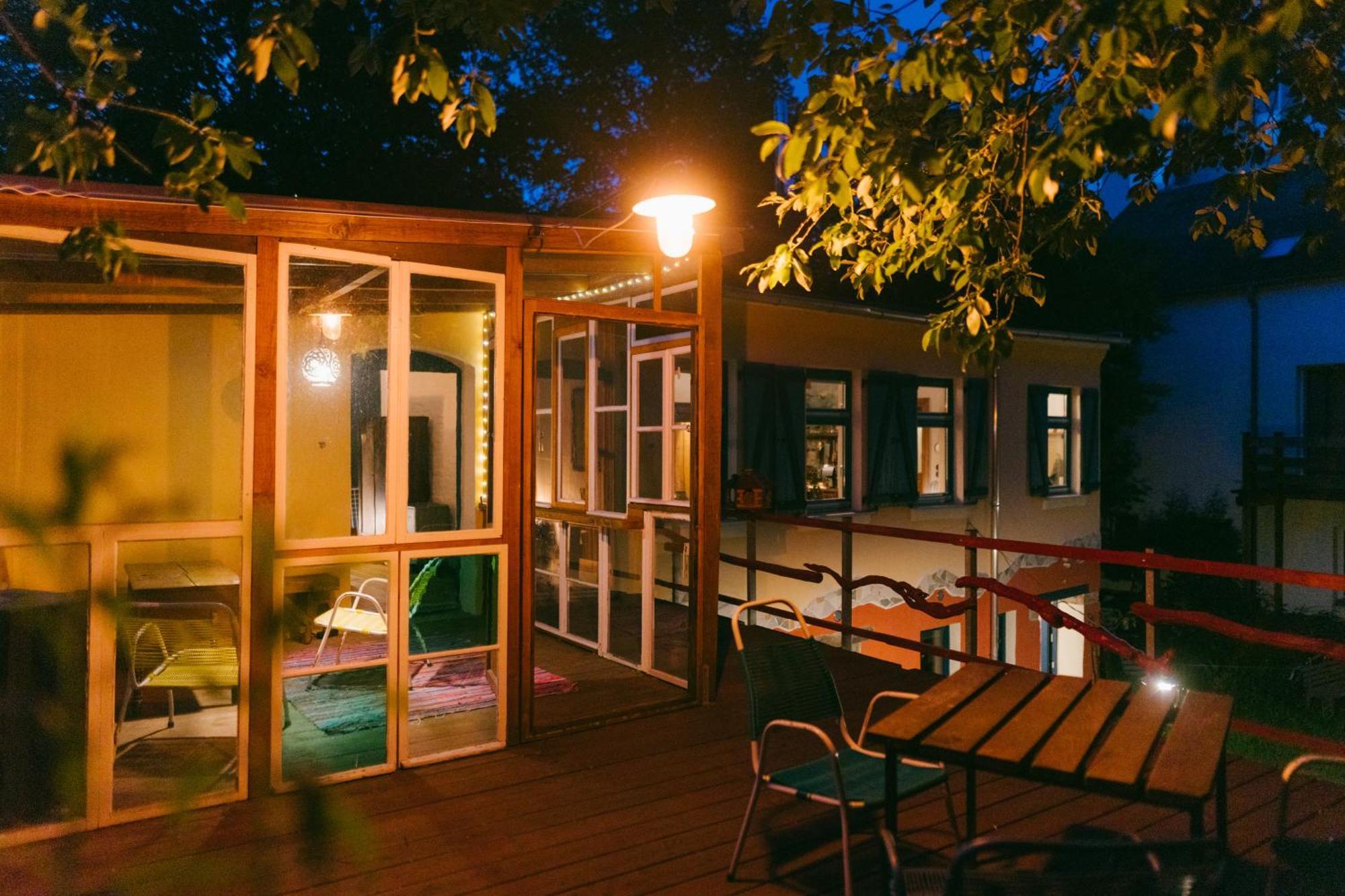 The Upholstery Tinyhouse Deluxe Eco Chalet Kreativ Citynah Chemnitz Dış mekan fotoğraf